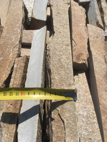 Горбушка златолит золотистый для облицовки купить в Богдановиче