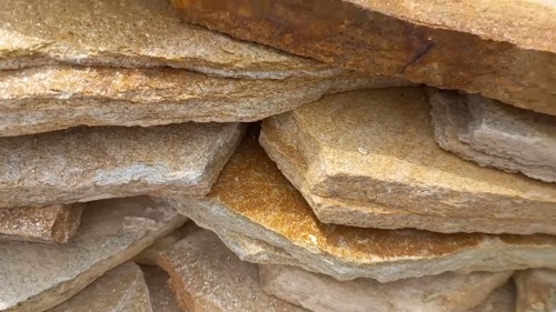 Плитняк златолит жёлтый золотистый для фасада 1,5-3см купить в Богдановиче