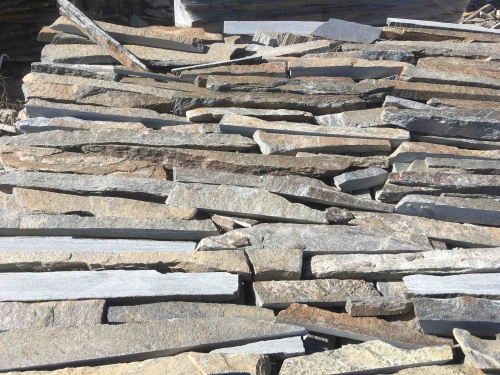 Горбушка златолит мультиколор для облицовки купить в Богдановиче