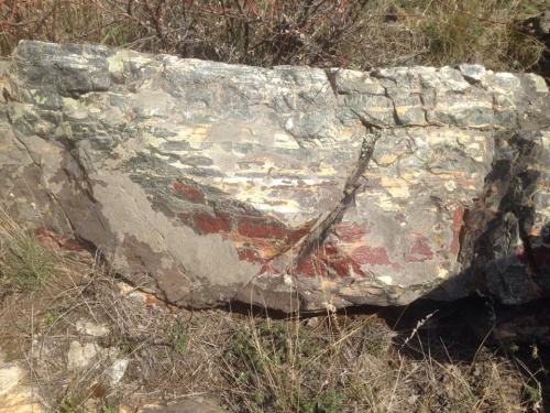 Гигантские зелёные валуны для ландшафтного дизайна весом более 5 тонн купить в Богдановиче