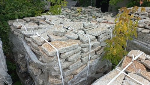 Гранитный плитняк галтованный для парковки купить в Богдановиче