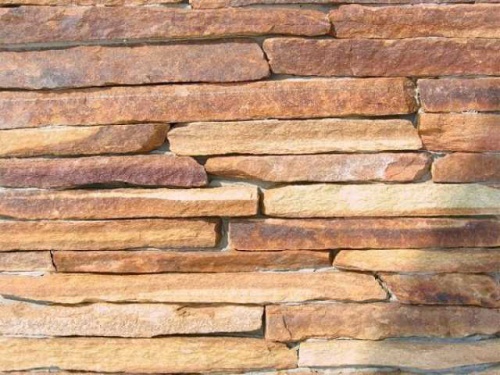 Горбушка златолит золотистый для облицовки купить в Богдановиче