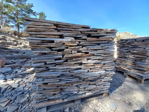 Плитняк златолит серебристый для фасада купить в Богдановиче