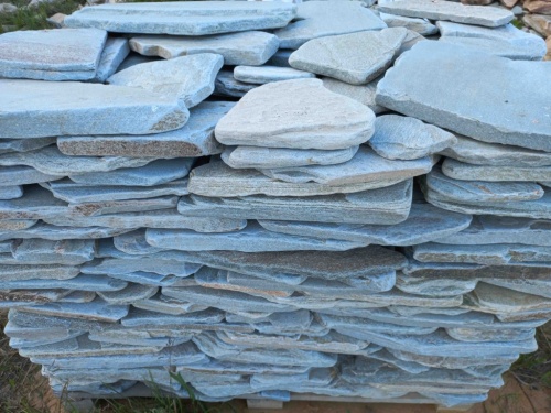 Плитняк златолит зелёный галтованный для цоколя купить в Богдановиче